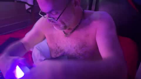Snapshot of _bearyhairy_ chatting on February 17, 7:58 am Chupa Bear online show from February 17, 7:58 am