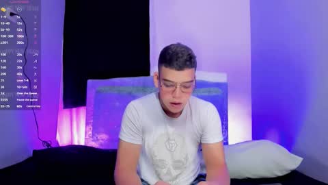 Snapshot of _blake_boy chatting on October 14, 8:54 am _blake_boy online show from October 14, 8:54 am