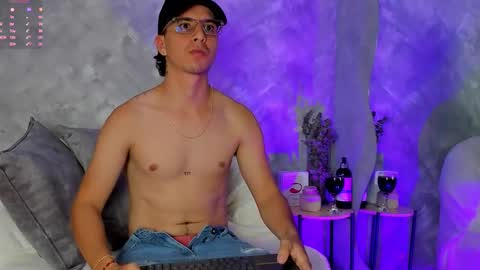 BRUNO online show from October 22, 12:35 am