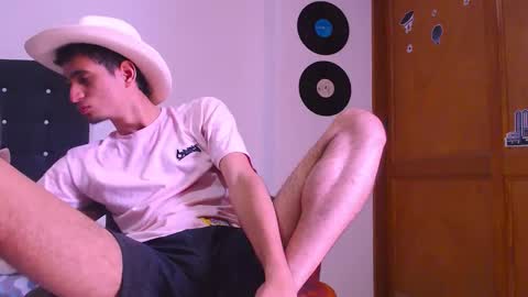 GsusssFeets online show from October 22, 7:05 pm