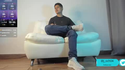 Snapshot of _juanes__ chatting on February 24, 9:20 pm _juanes__ online show from February 24, 9:20 pm