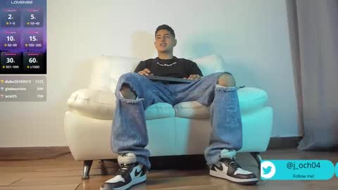 Snapshot of _juanes__ chatting on February 23, 1:31 am _juanes__ online show from February 23, 1:31 am