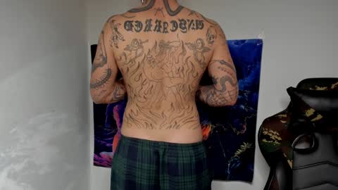 Layne online show from January 10, 12:49 am