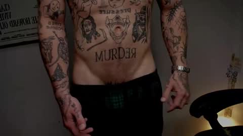 Layne online show from October 26, 4:14 am