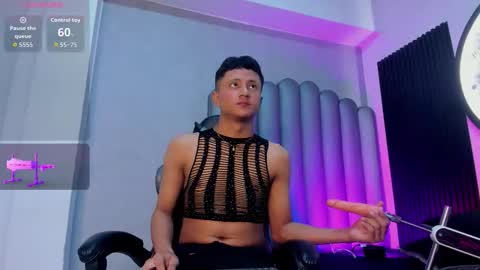 _leohot_ online show from October 30, 4:36 am