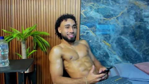 _luca_flame online show from October 12, 1:10 am