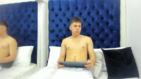 Snapshot of _maaf chatting on October 6, 1:16 pm _maaf online show from October 6, 1:16 pm