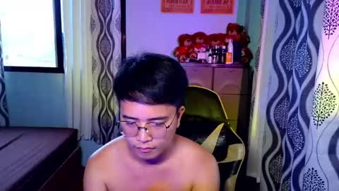 MAX Dont forget to follow online show from February 18, 8:12 am