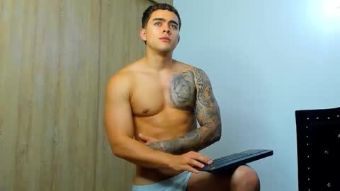 _mike______ online show from January 16, 5:21 am