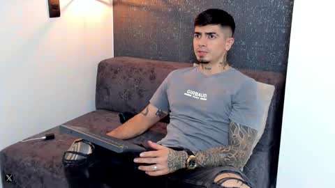 _mrcock_ online show from February 1, 5:06 am