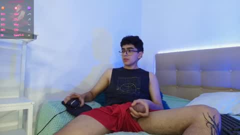 Nicolas online show from November 22, 12:10 am