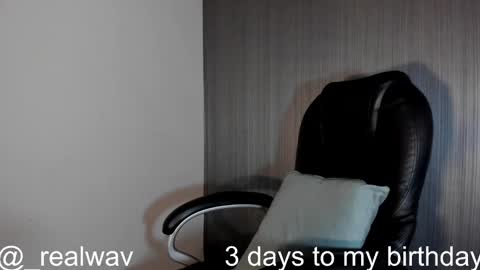 Snapshot of _realwav chatting on October 22, 7:12 am wav online show from October 22, 7:12 am