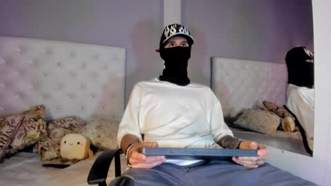 wav online show from February 4, 8:09 am