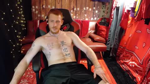 REDxxx online show from March 3, 8:29 pm