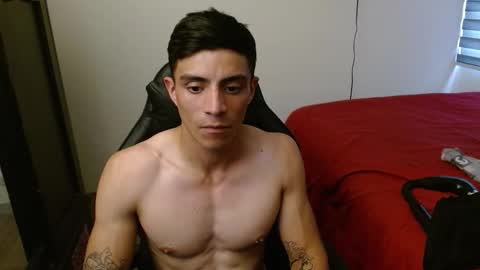 Snapshot of _schnnneider_ chatting on October 17, 9:52 pm SCHNEIDER online show from October 17, 9:52 pm