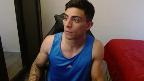 Snapshot of _schnnneider_ chatting on October 12, 9:53 pm SCHNEIDER online show from October 12, 9:53 pm