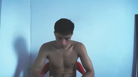 Juan Pablo-independent model online show from December 14, 8:27 pm