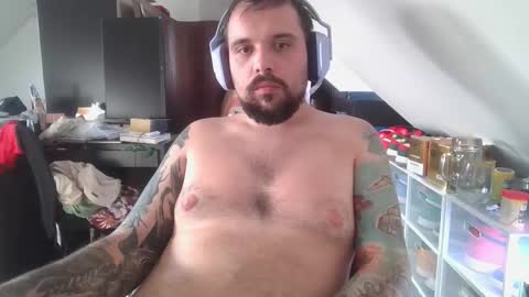 _smiley_bear27 online show from November 16, 7:32 am