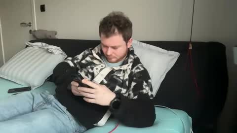 Snapshot of _stevie___ chatting on March 2, 5:20 pm _stevie___ online show from March 2, 5:20 pm