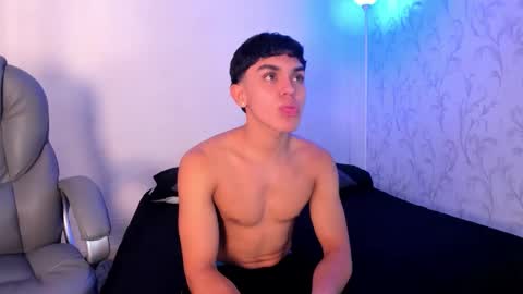 _taylorblack online show from December 20, 12:01 pm