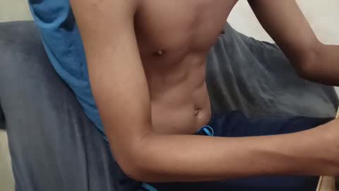 Snapshot of _vov_ chatting on January 1, 2:20 pm _vov_ online show from January 1, 2:20 pm
