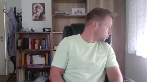 Long distance cumshot online show from November 18, 11:25 am