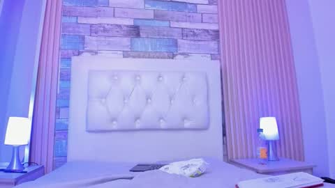 aaron online show from February 18, 12:31 am