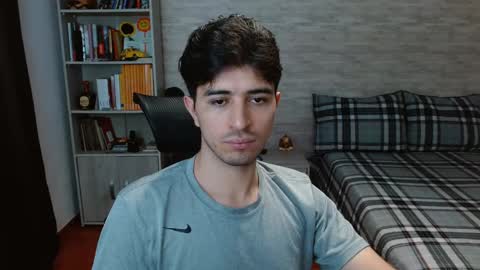 Aaron online show from November 3, 7:48 pm