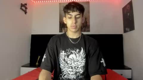 Aron online show from November 24, 7:26 pm