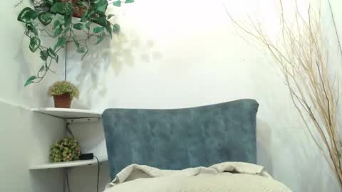 Aaron online show from February 17, 12:04 pm