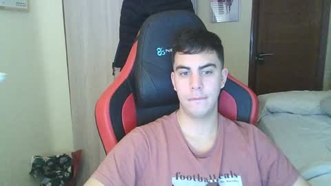 aaronlavine online show from December 26, 3:42 pm