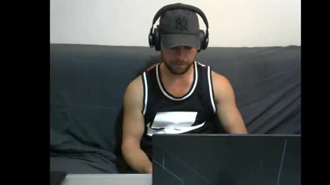 ablaziz55623 online show from September 10, 6:39 pm