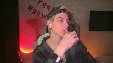 Nick online show from October 30, 4:19 pm