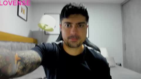 Snapshot of adam_clarke chatting on October 19, 9:07 pm adam clarke online show from October 19, 9:07 pm