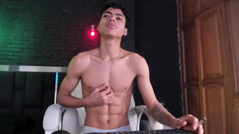 Snapshot of adam_piarse chatting on December 26, 11:03 pm adam_piarse online show from December 26, 11:03 pm