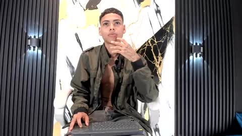 Snapshot of adam_piarse chatting on March 8, 4:41 am adam_piarse online show from March 8, 4:41 am
