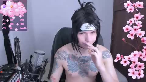  Adam online show from February 19, 1:02 am