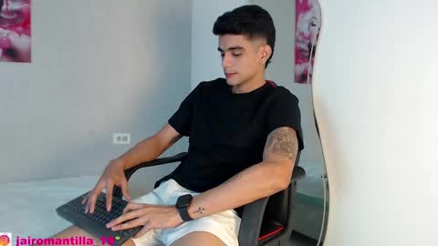 Snapshot of adama_soa chatting on February 18, 4:37 am jhoan online show from February 18, 4:37 am