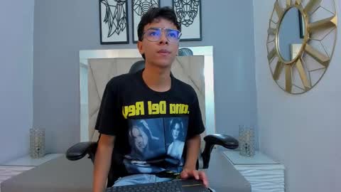 Adams Bobby online show from January 9, 11:37 am