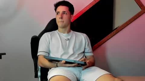 adan online show from March 11, 1:16 am