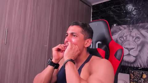 Adan Sin online show from November 20, 8:07 pm