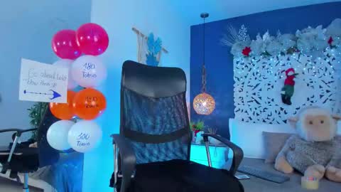 adonis_wb online show from November 28, 10:00 pm