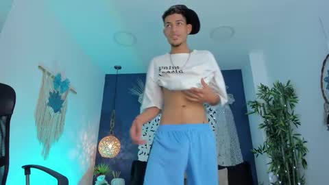 adonis_wb online show from November 27, 9:51 pm