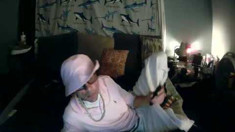 adownsouthlover1 online show from March 1, 4:12 am