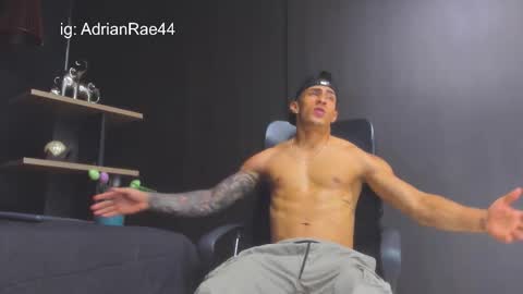   online show from December 18, 6:37 pm