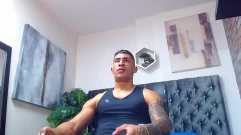   online show from November 25, 6:32 pm