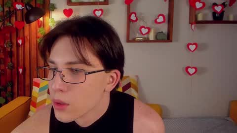 Snapshot of adrianoaubert chatting on February 18, 2:59 am adrianoaubert online show from February 18, 2:59 am