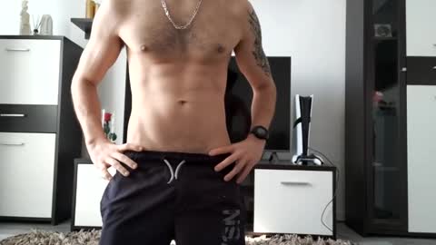 Snapshot of adrianohunt chatting on March 10, 9:12 am Adriano online show from March 10, 9:12 am