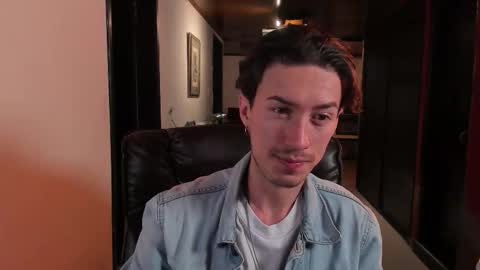 Adrian Williams online show from November 5, 11:29 pm