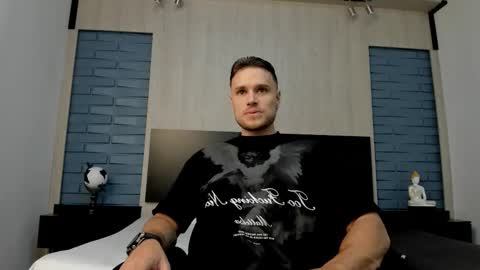 Adrein Roche online show from December 5, 9:22 pm